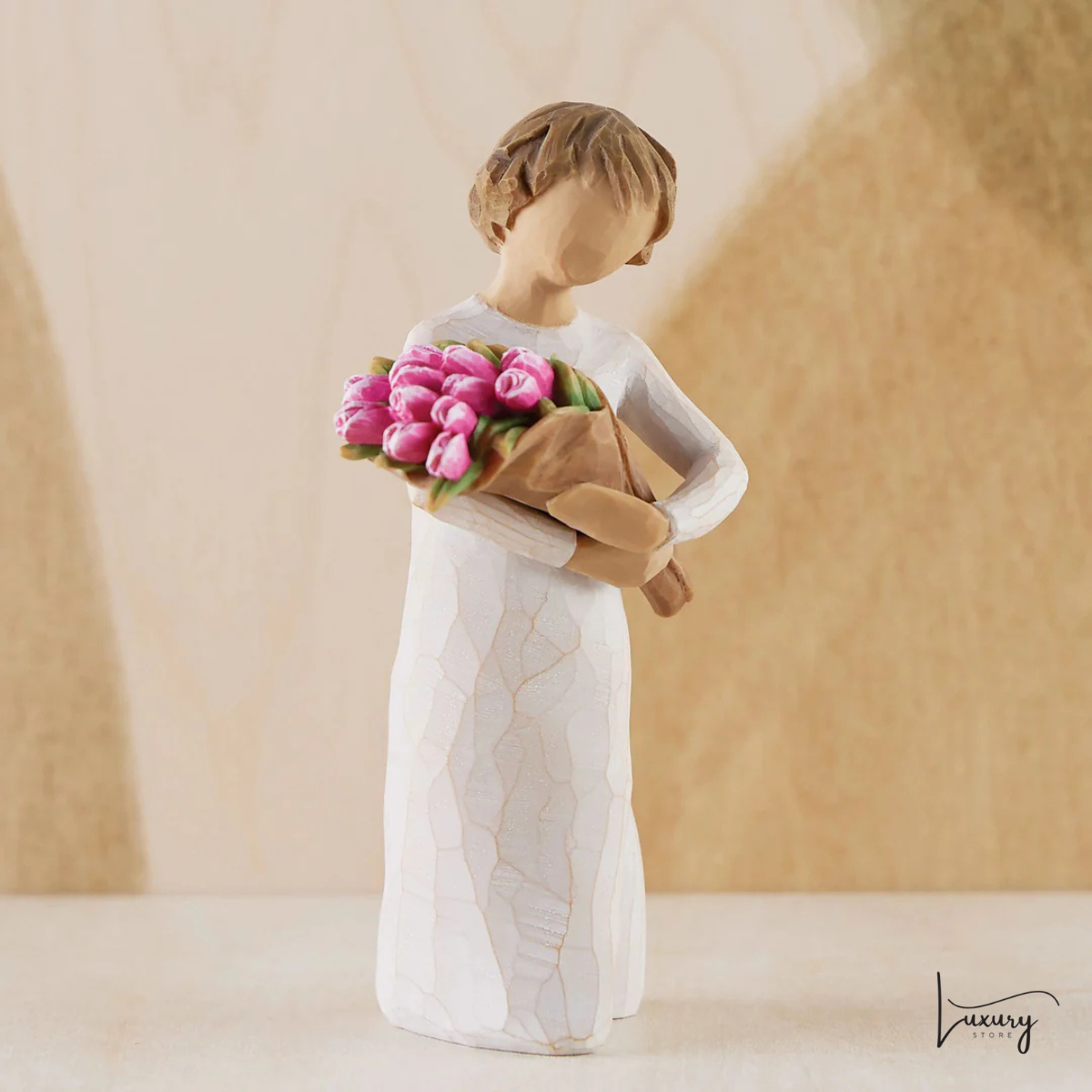 Willow Tree Statuina Bright Hope