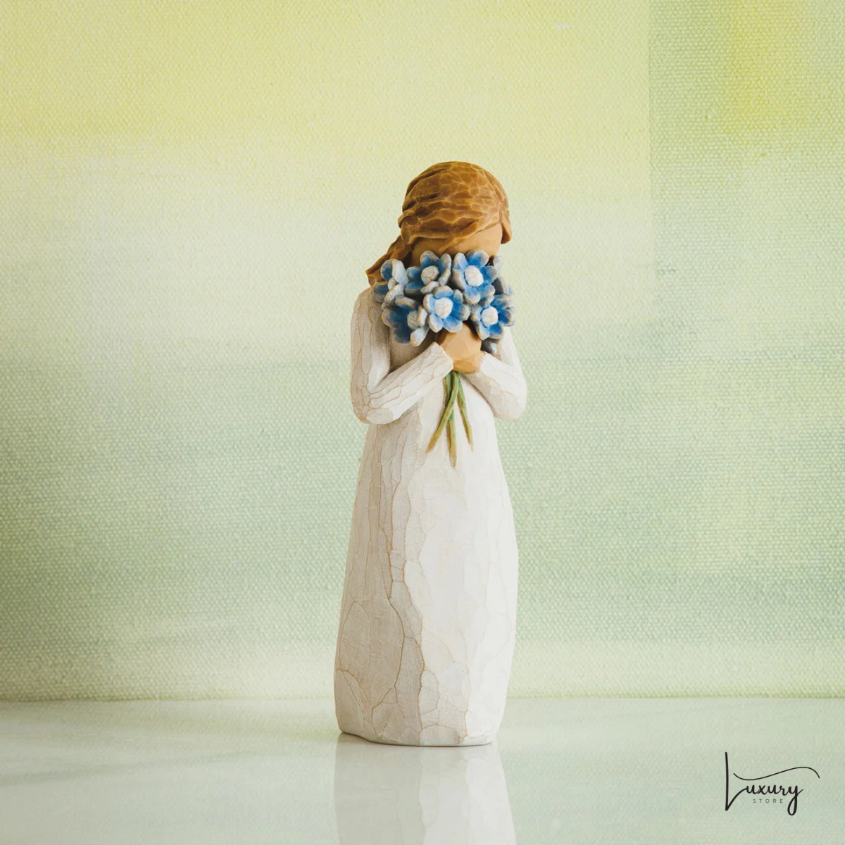 Willow Tree Statuina Forget me not