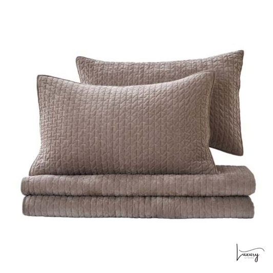 Blanc Mariclò Trapunta in velluto con copriguanciali Notte di velluto Collection