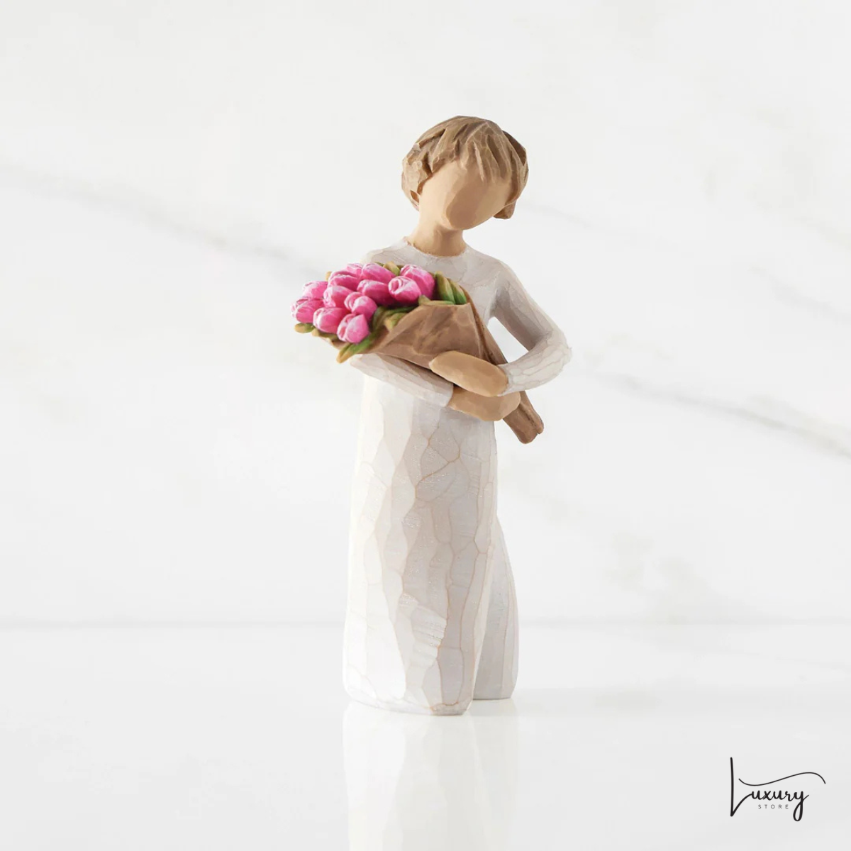 Willow Tree Statuina Bright Hope