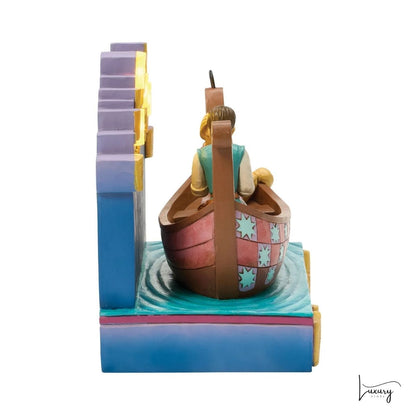 Disney Traditions Figurina Rapunzel sulla barca – Jim Shore