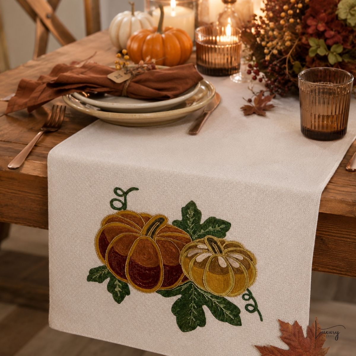 Blanc Mariclò Runner con applicazioni Bosco ambrato Collection