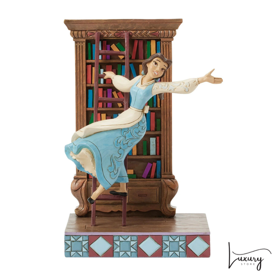 Disney Tradition  Figurina Belle con libreria
